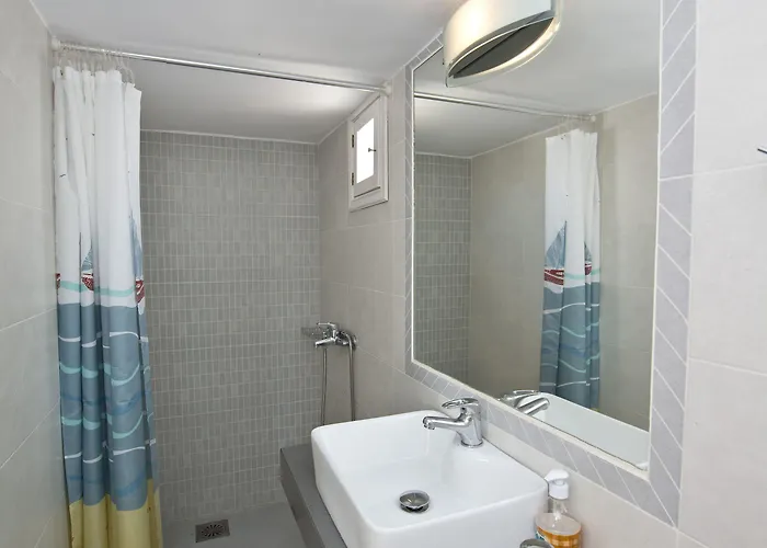 Karboni Guest house *