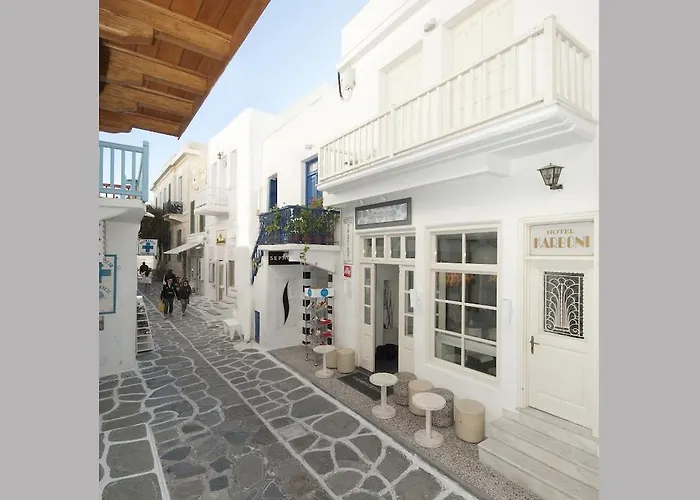 καρμπόνη Πανσιόν